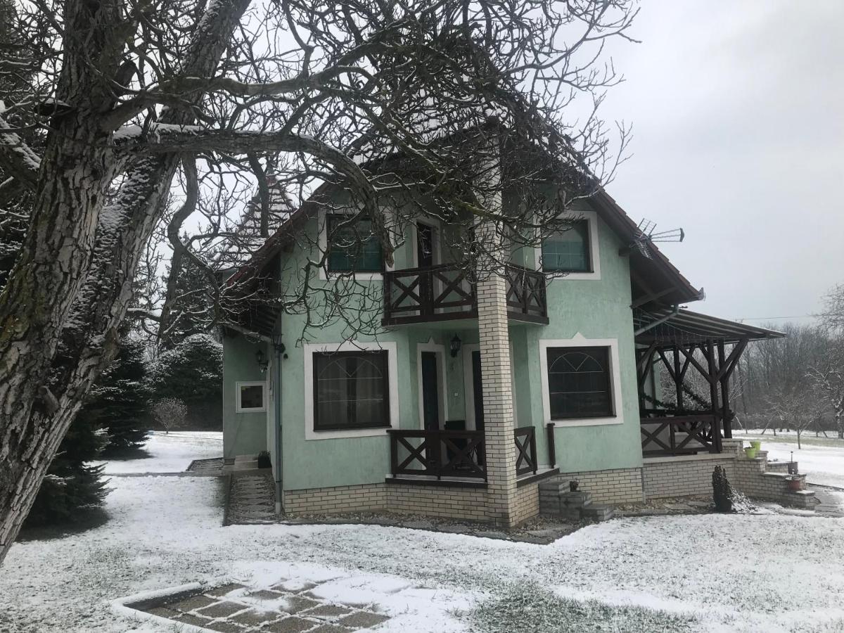 Balaton Garden Lägenhet Balatongyörök Exteriör bild